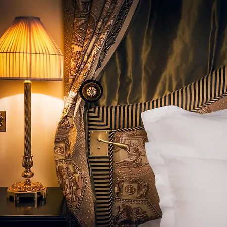 Maison Athenee 4*