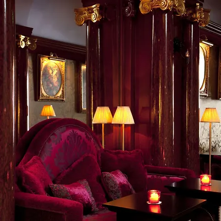Maison Athenee 4*
