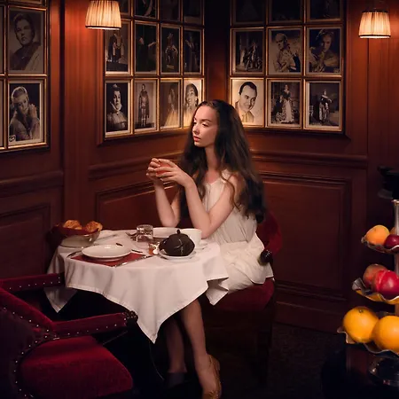 Hotel Maison Athenee Paris