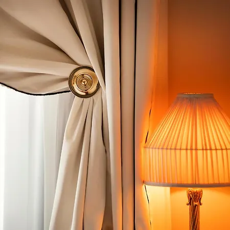 Hotel Maison Athenee 4*