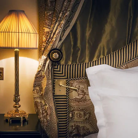 Maison Athenee 4*