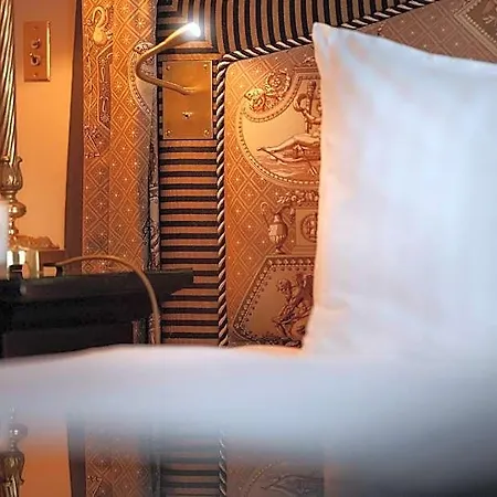 Hotel Maison Athenee 4*