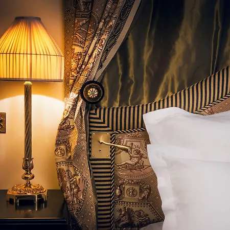 Maison Athenee Hotel