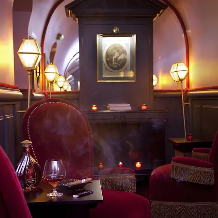 Maison Athenee فندق 4*