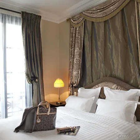 Maison Athenee 4*
