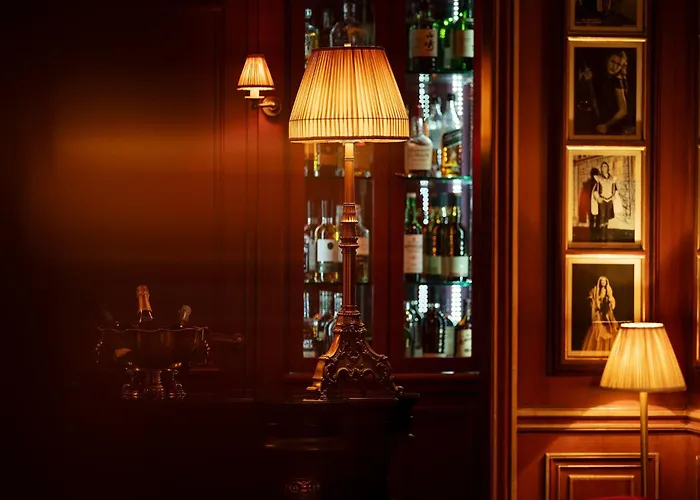 Maison Athenee Hotel 4*