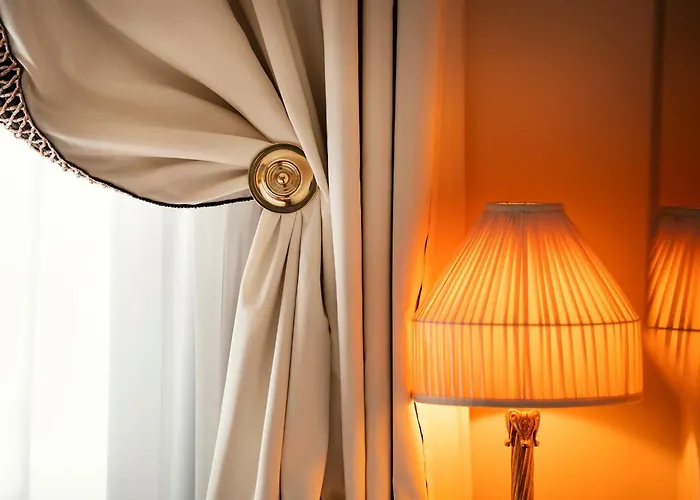 Hotel Maison Athenee 4*