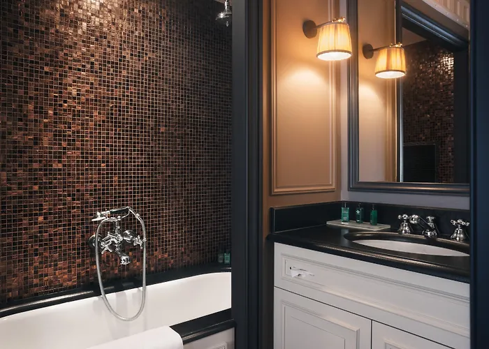 Maison Athenee Hotel