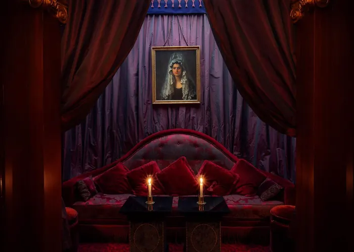 Hotel Maison Athenee 4*