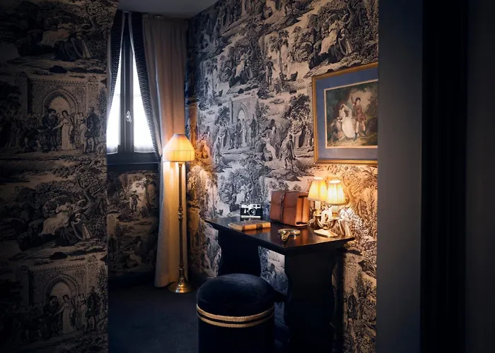 Maison Athenee Hotel 4*