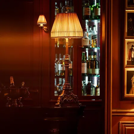 Maison Athénée Hotel 4*