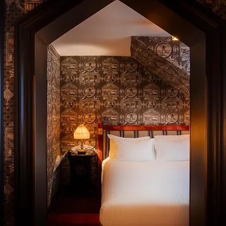 Отель Maison Athenee