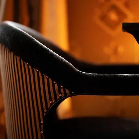 Отель Maison Athenee Париж