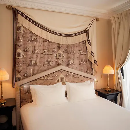 Отель Maison Athenee Париж