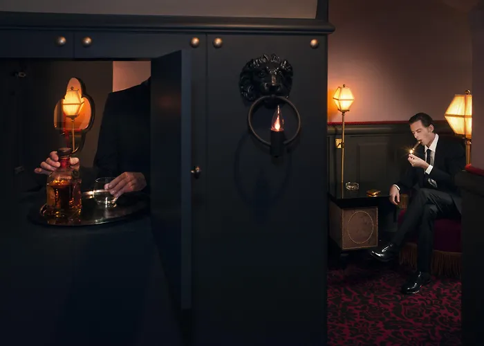 ホテル Maison Athenee パリ